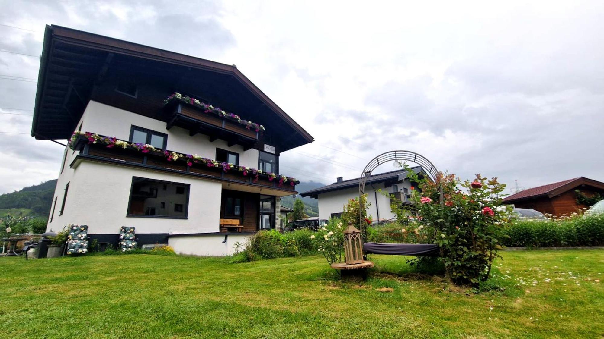 푸슈안데르글로크네르스트라세 Alp Haus Grossglockner 아파트 외부 사진